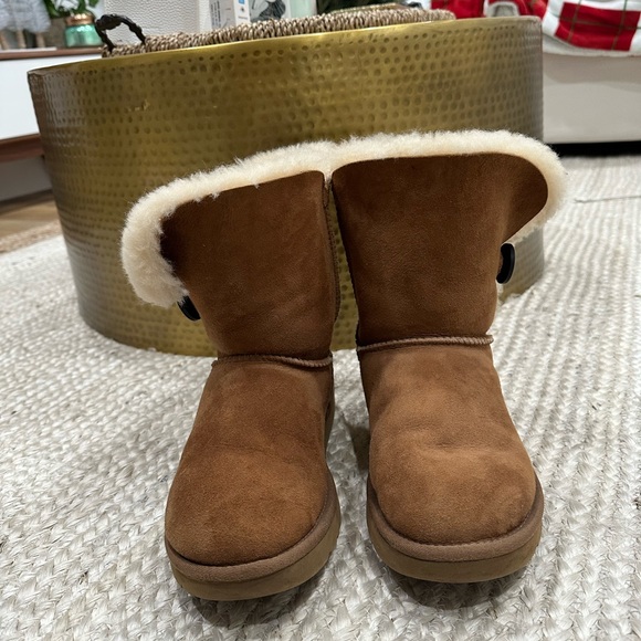 UGG Bailey Button Boots - Picture 3 of 5